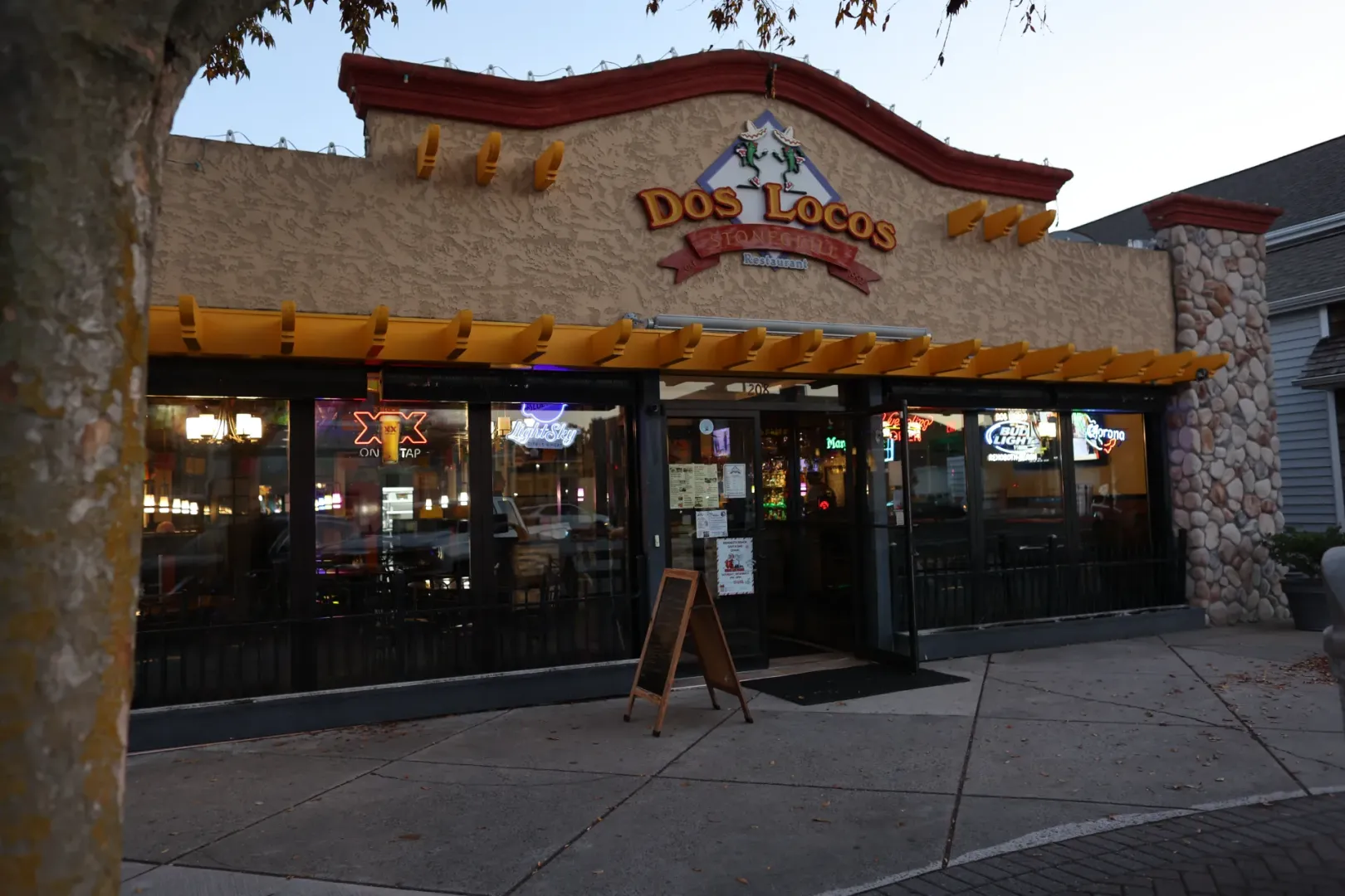 Dos Locos Fajitas & Stonegrill - Rehoboth